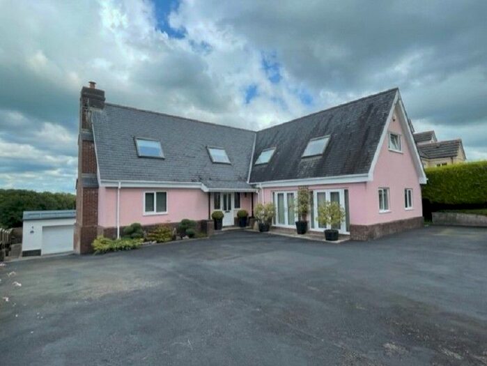 4 Bedroom Detached House For Sale In Milo, Llandybie, Ammanford, Carmarthenshire., SA18