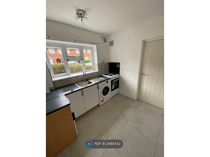 3 Bedroom Semi-Detached House To Rent In Neath Road, Walsall, WS3