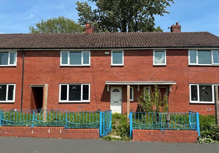 3 Bedroom Terraced House For Sale In Lime Grove, Heywood, Lancashire, OL10
