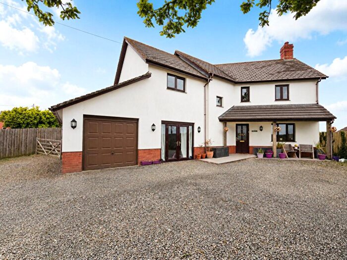 4 Bedroom Detached House For Sale In Whitstone, Holsworthy, Cornwall, EX22