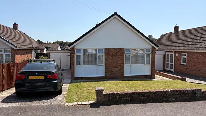 3 Bedroom Detached Bungalow For Sale In Maeshendre, Waunfawr, Aberystwyth, SY23