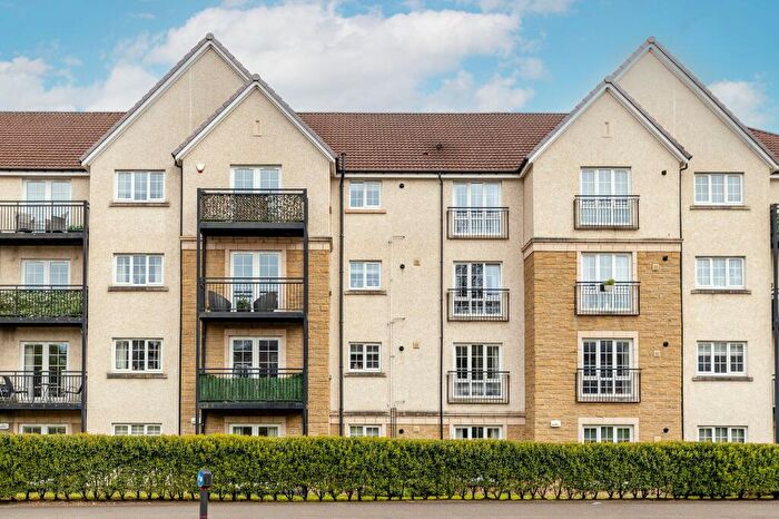3 Bedroom Apartment For Sale In Alexander Grove, Bearsden, G61