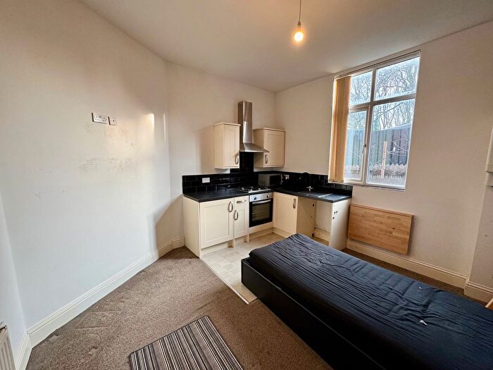 Studio To Rent In Pershore Road South, Birmingham, B30