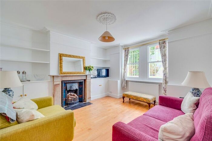 1 Bedroom Flat To Rent In Munster Road, London, SW6