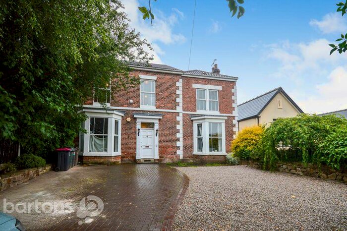 6 Bedroom Semi-Detached House To Rent In Whiston Grove, Moorgate, S60