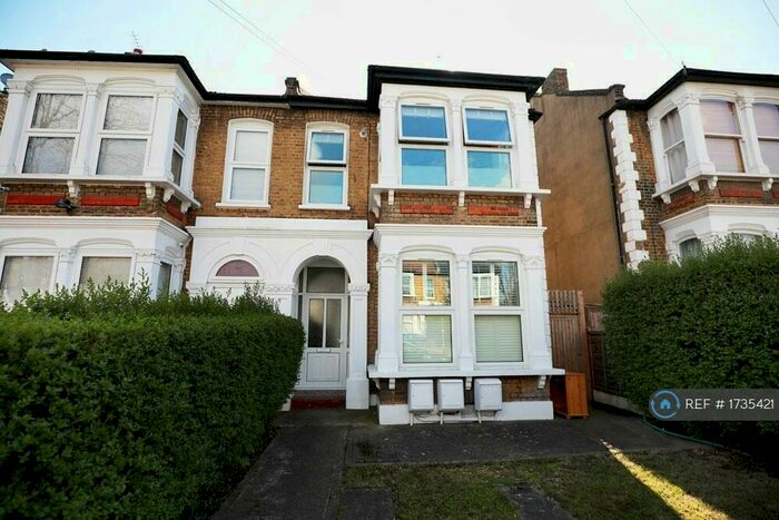 1 Bedroom Flat To Rent In Queens Road, Leytonstone, E11