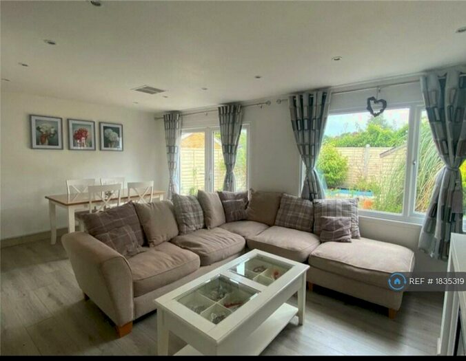 3 Bedroom End Of Terrace House To Rent In School Lane, Radford Semele, Leamington Spa, CV31