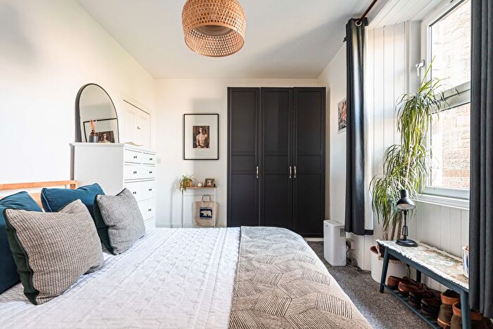 1 Bedroom Flat For Sale In / Easter Road, Edinburgh, EH6