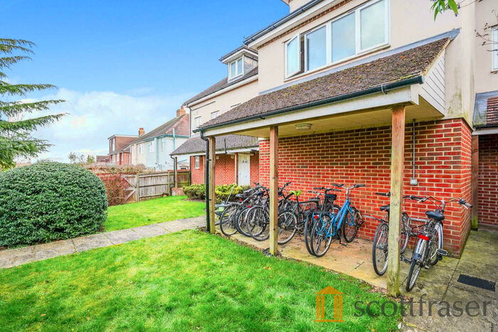 2 Bedroom Apartment To Rent In The Avenue, Kennington, OX1