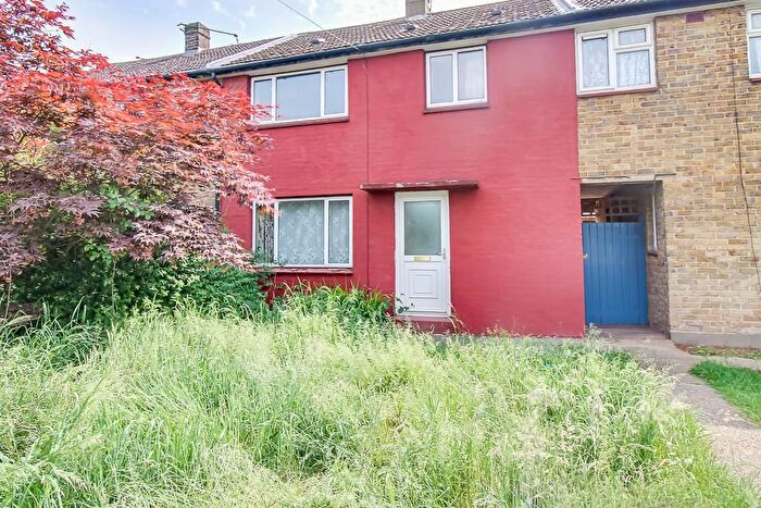 3 Bedroom Terraced House For Sale In Eastwoodbury Crescent, Southend-On-Sea, SS2