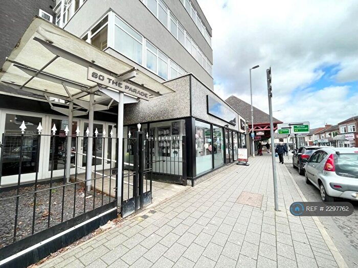 2 Bedroom Flat To Rent In The Parade, Oadby, Leicester, LE2