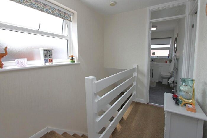 3 Bedroom Semi-Detached House For Sale In Norbury Drive, Brierley Hill, DY5