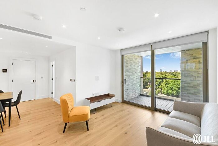 1 Bedroom Apartment To Rent In Prince Of Wales Drive, London, SW11