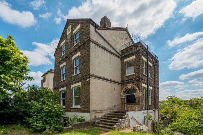 2 Bedroom Flat To Rent In St Germans Road, Lewisham, London, SE23