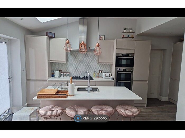 5 Bedroom Semi-detached House To Rent In Caversham Avenue, Sutton, SM3