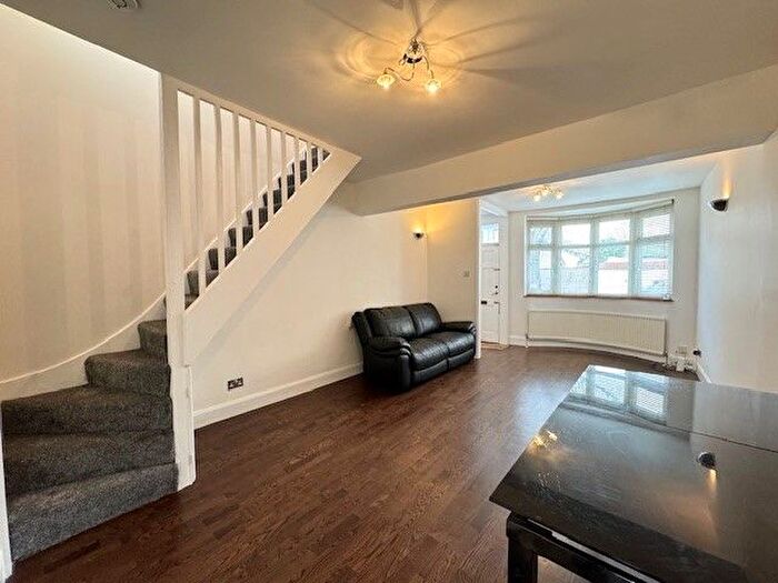 2 Bedroom Property To Rent In Faringford Road, London, E15