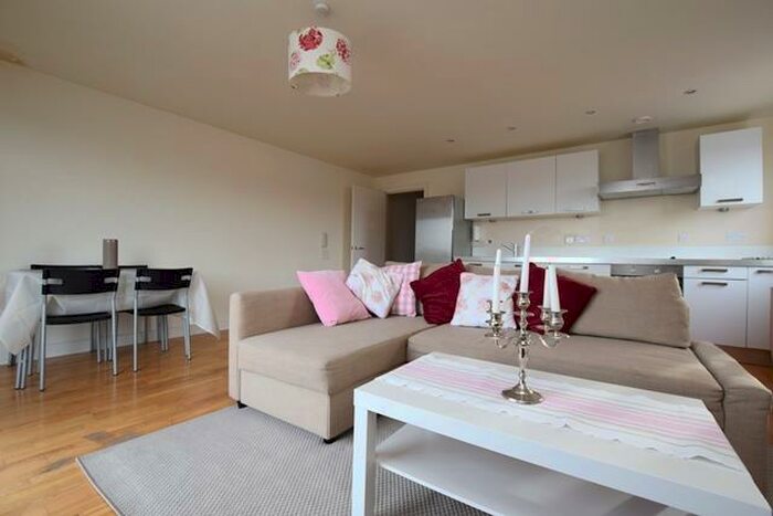 2 Bedroom Apartment To Rent In Metis, Scotland Street, S3