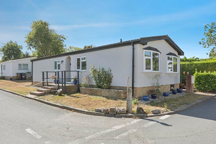 2 Bedroom Detached House For Sale In Stonehill Woods Park, Old London Road, Sidcup, Kent, DA14