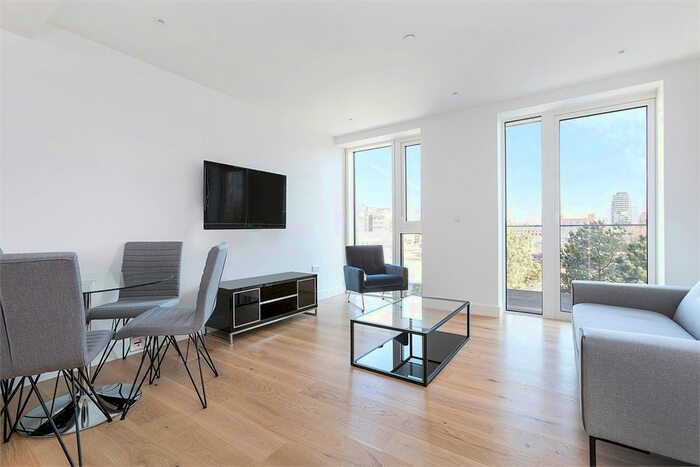 1 Bedroom Flat To Rent In Ariel House, Vaughan Way, London, E1W