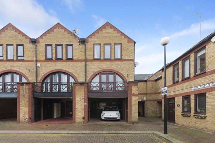 3 Bedroom House To Rent In Torrington Place, Wapping, E1W
