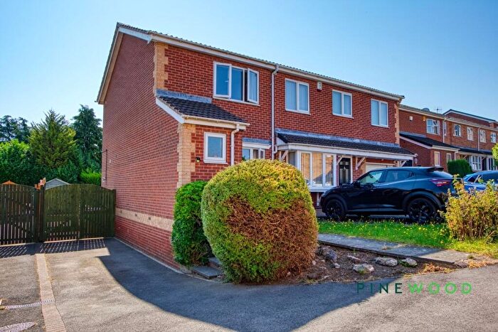 2 Bedroom Semi-Detached House For Sale In Malia Road, Tapton, S41
