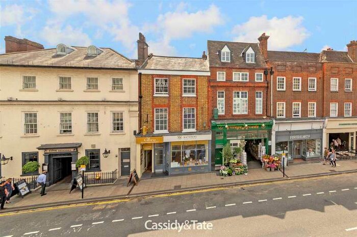 2 Bedroom Apartment To Rent In High Street, St. Albans, AL3