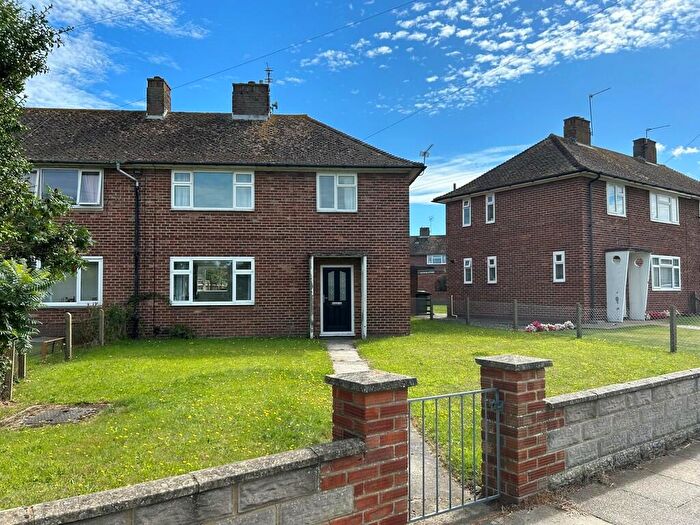 3 Bedroom Semi-Detached House To Rent In Queens Crescent, Gorleston, NR31