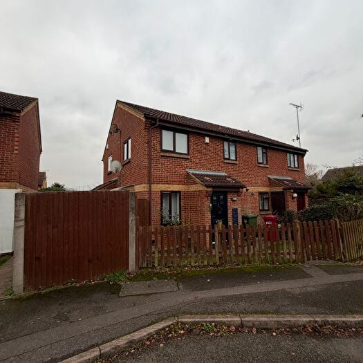 1 Bedroom End Of Terrace House To Rent In Alder Close, Cippenham, Slough, SL1