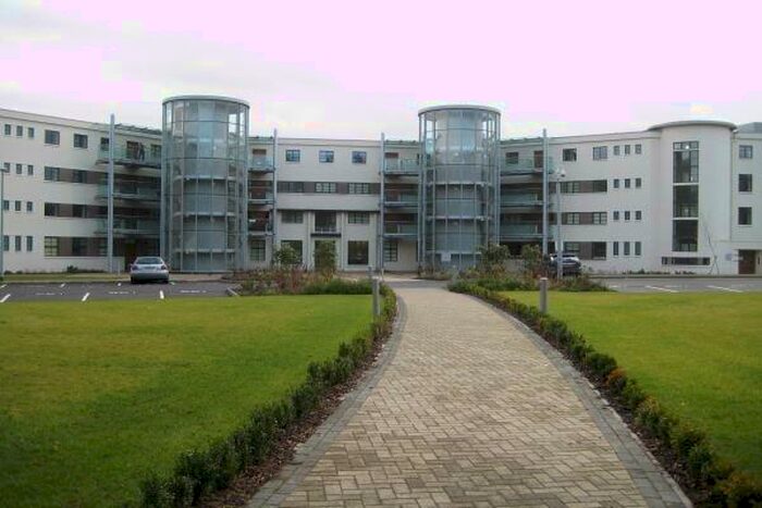 1 Bedroom Apartment To Rent In Hayes Point, Sully, Penarth, CF64