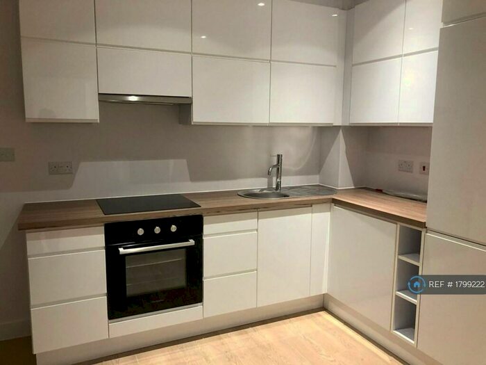 1 Bedroom Flat To Rent In Buckingham Street, Aylesbury, HP20