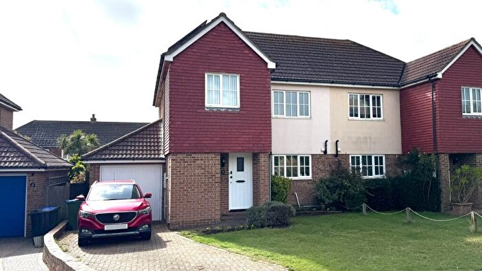 3 Bedroom Semi-Detached House To Rent In Normansal Close, Seaford, East Sussex, BN25