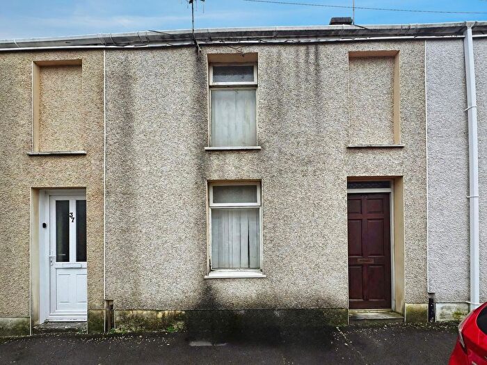 2 Bedroom Terraced House For Sale In Crythan Road, Neath, SA11