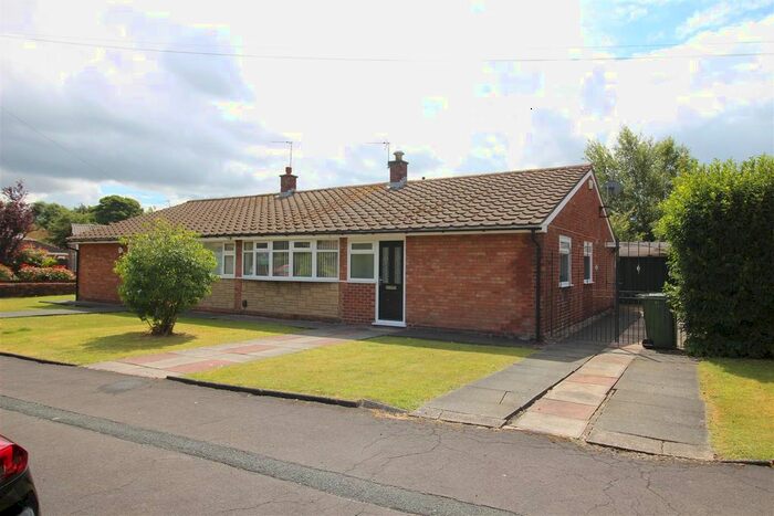 3 Bedroom Semi-Detached Bungalow To Rent In Broadway, Eccleston, St. Helens, WA10