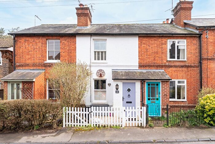 2 Bedroom Terraced House For Sale In Bailey Road, Westcott, RH4