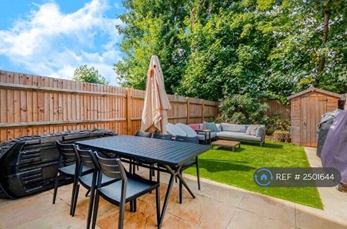 4 Bedroom Terraced House To Rent In Faren Terrace, Mitcham, CR4