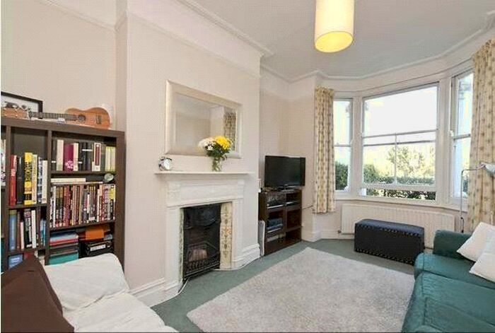 2 Bedroom Flat To Rent In Putney Bridge Road, London, SW15