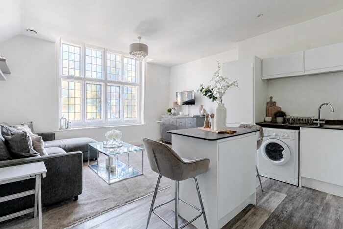 1 Bedroom Flat For Sale In Hansom Hall, St Agnes, Bristol, BS2