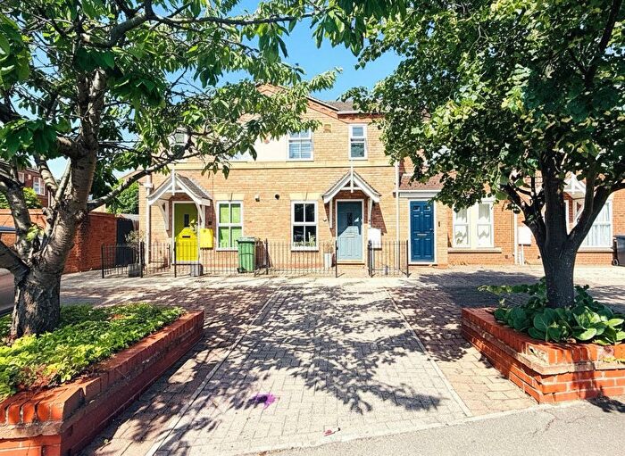 2 Bedroom Terraced House For Sale In St. Pauls Mews, Holgate York, YO24