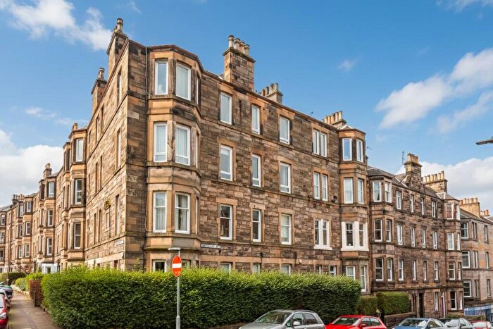 2 Bedroom Flat For Sale In Meadowbank Crescent, Edinburgh, EH8