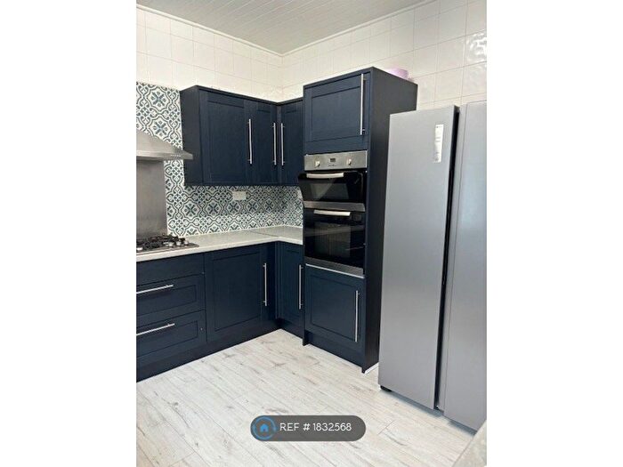 9 Bedroom Detached House To Rent In Gro, Bangor, LL57