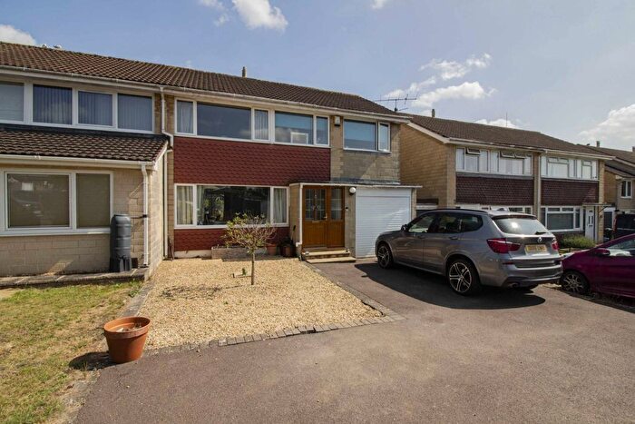 4 Bedroom Semi-Detached House For Sale In Bartlett Close, Frome, BA11