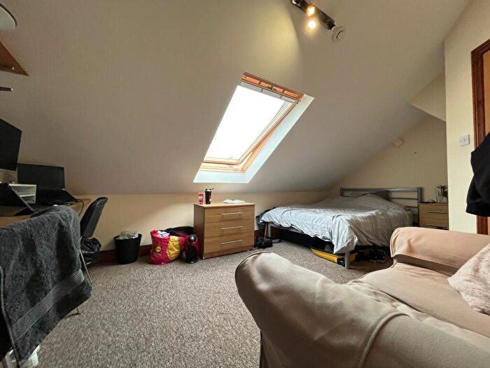 6 Bedroom Terraced House To Rent In Flora Street, Cathays, CF24