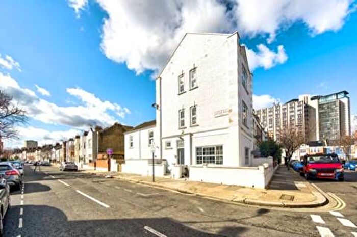 6 Bedroom Flat To Rent In Tamworth Street, London, SW6