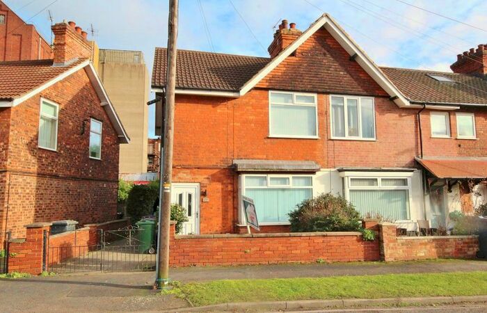 3 Bedroom Terraced House To Rent In Olympia Crescent, Selby, YO8