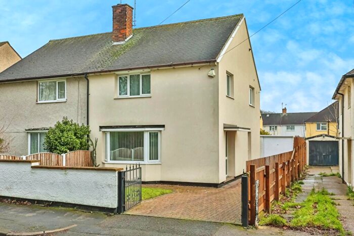 3 Bedroom Semi Detached House For Sale In Gardendale Avenue, Clifton, Nottingham, NG11