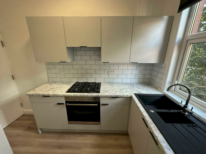 2 Bedroom Terraced House To Rent In Beechwood Mount, Leeds, LS4