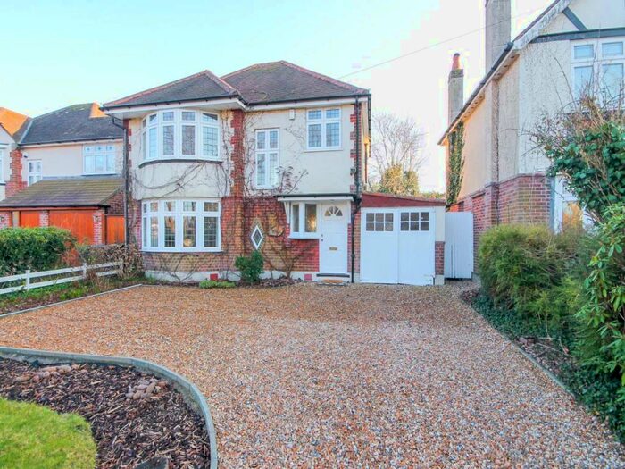 3 Bedroom Detached House To Rent In Carbery Avenue, Southbourne, Bournemouth, BH6