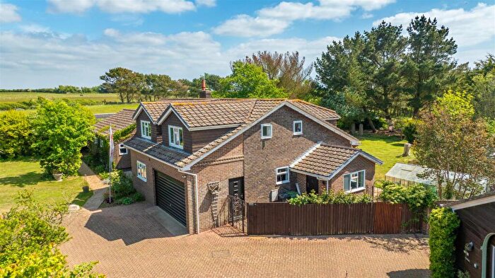 4 Bedroom House For Sale In Chilton Lane, Brighstone, Newport, PO30