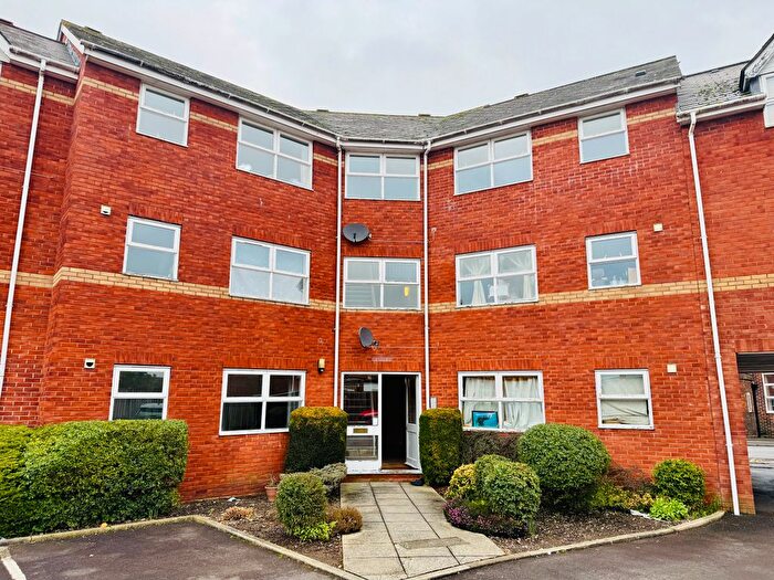 2 Bedroom Flat To Rent In Winchester Street, Taunton, TA1