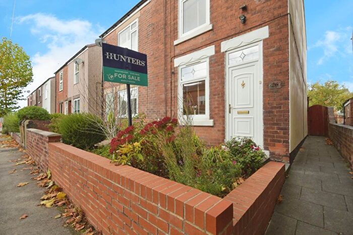 2 Bedroom Semi Detached House For Sale In York Street, Hasland, Chesterfield, S41